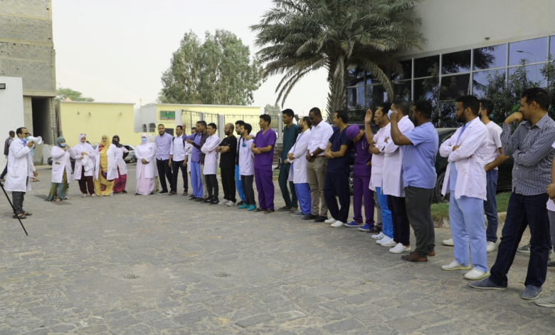 Resident Doctors Resume Their Protests Outside the Ministry of Health