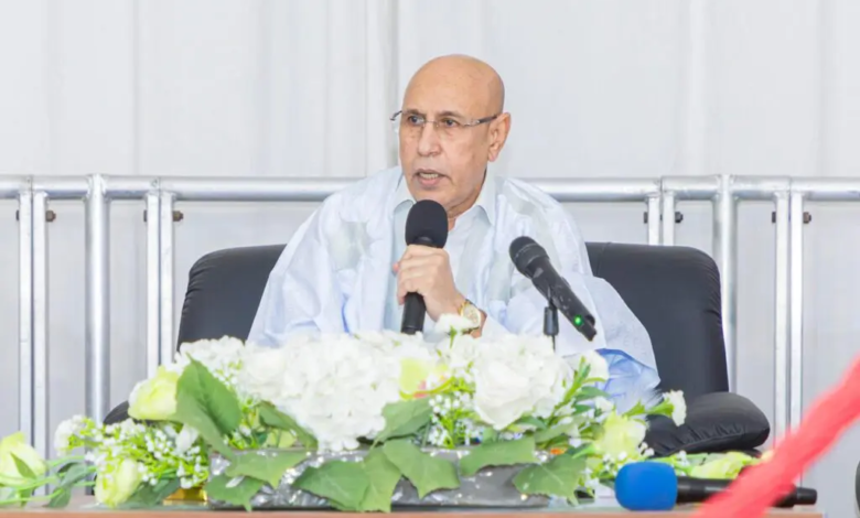 Ghazouani expresses his regret over the interruption of water and electricity services in Nouadhibou and declares his commitment to building the road