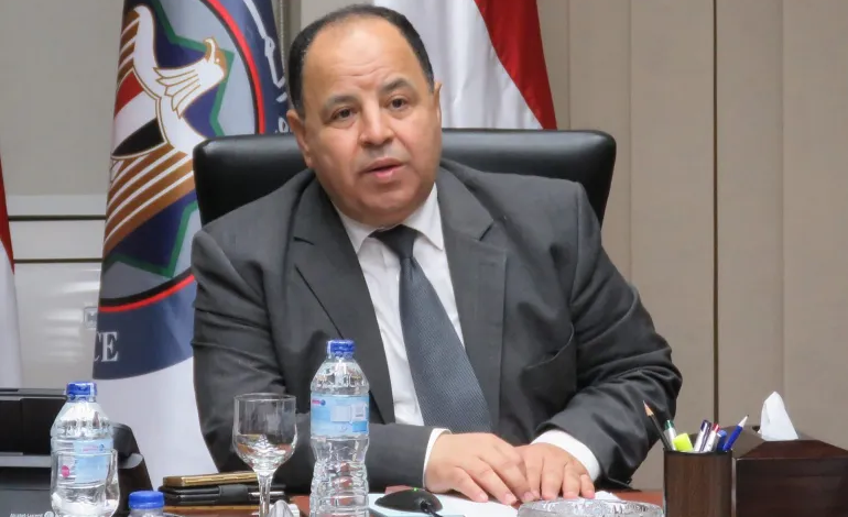 Egypt raises its wage budget to $12 billion in the next fiscal year